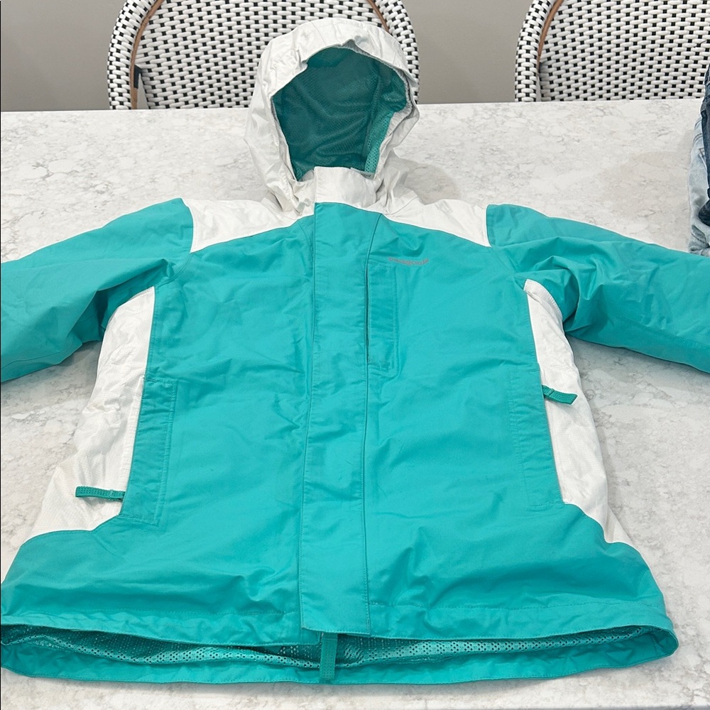 Patagonia Kids Aqua and White Ski Jacket with Base layer